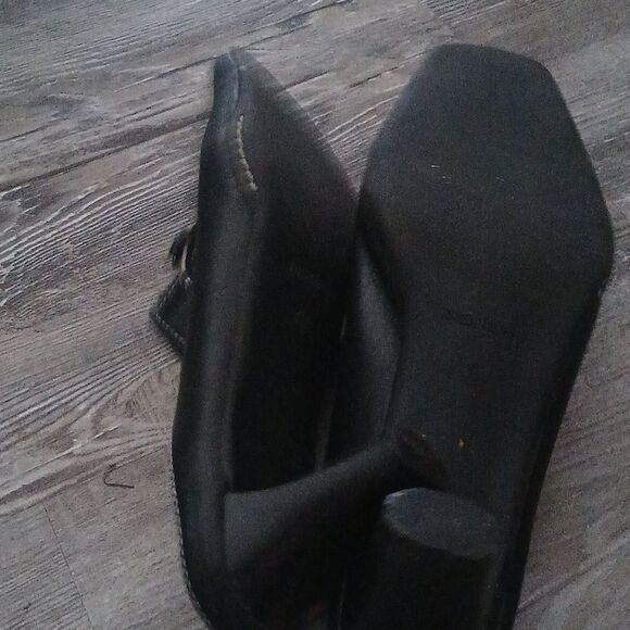 Maripe black buckle cinches mules Sz 8.5 EUC - Picture 6 of 6